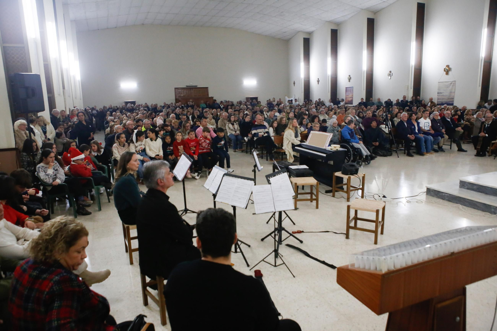 Las fotos del homenaje al padre Pedro por sus 50 años de entrega absoluta a la Piñera