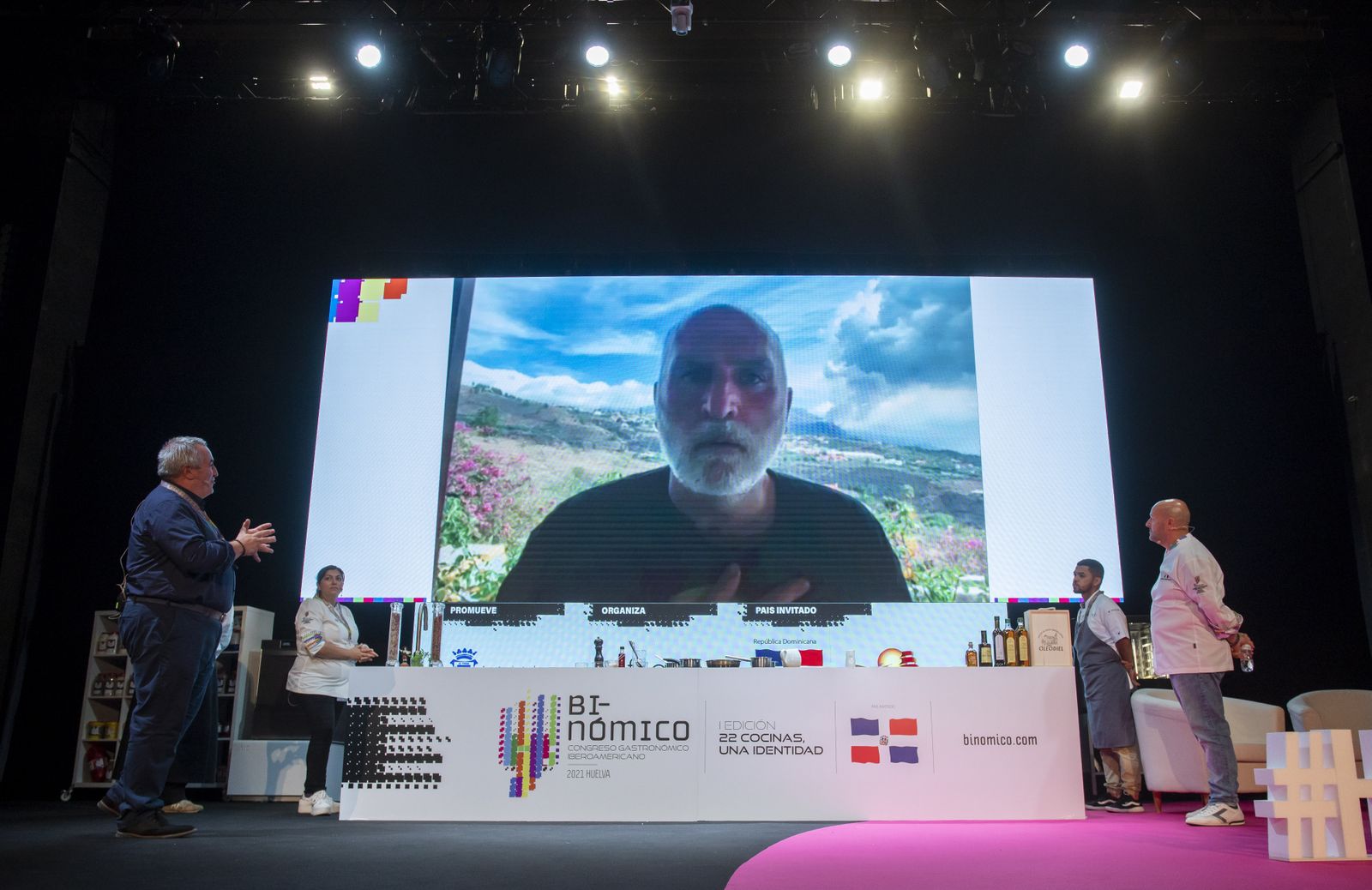 El chef José Andrés interviene desde Canarias en el Congreso Binómico de Huelva