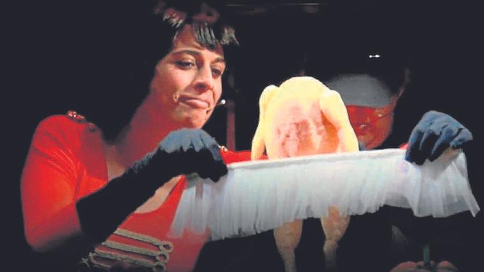 'Ay, pera, perita, pera'.