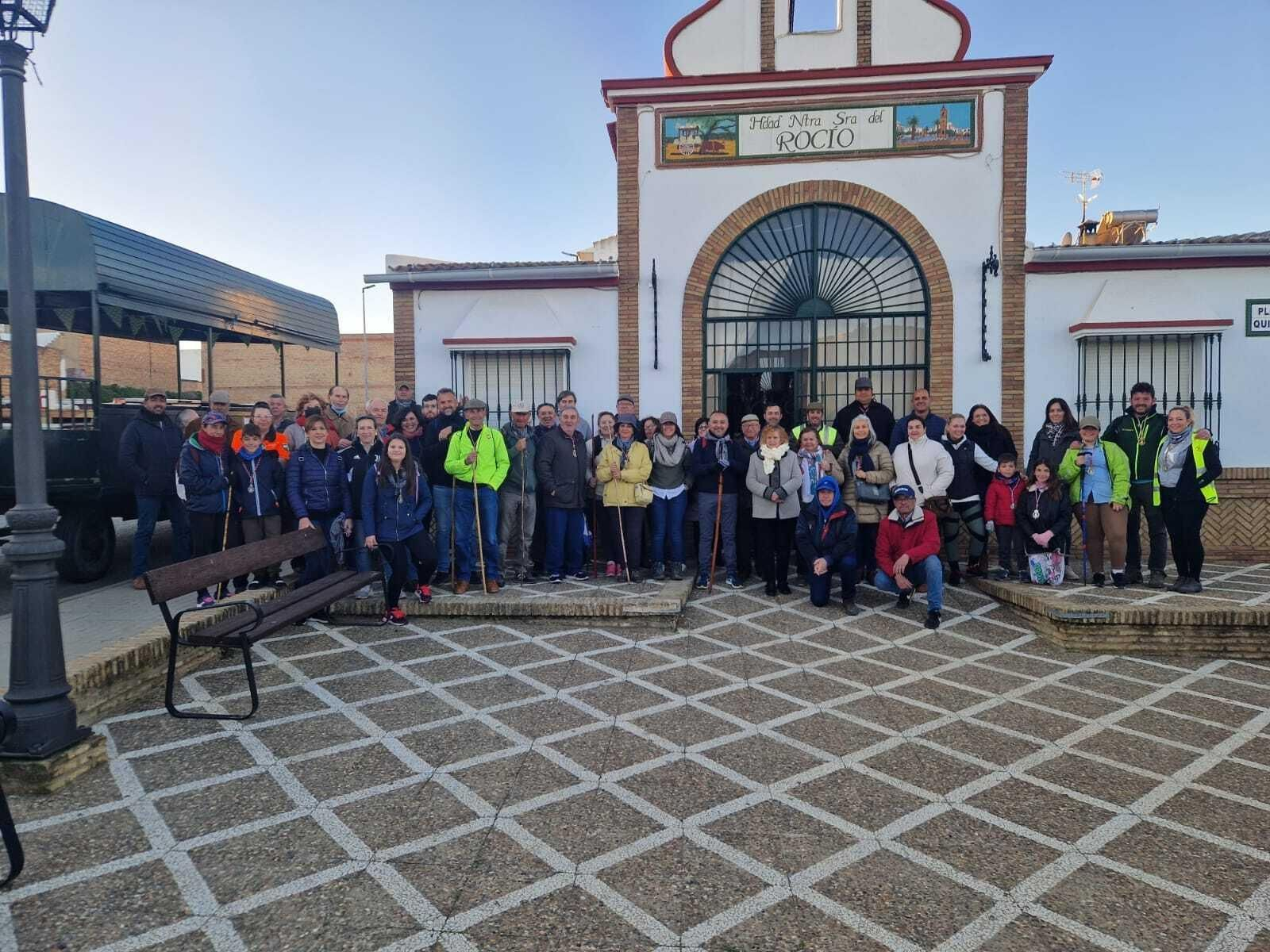 Peregrinación a pie de la Hermandad del Rocío de Paterna del Campo.