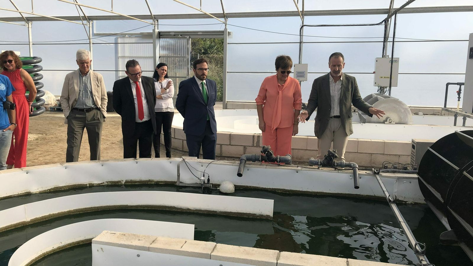 Heras, acompañada de David Iglesias, visitó las instalaciones de Biorizon Biotech.