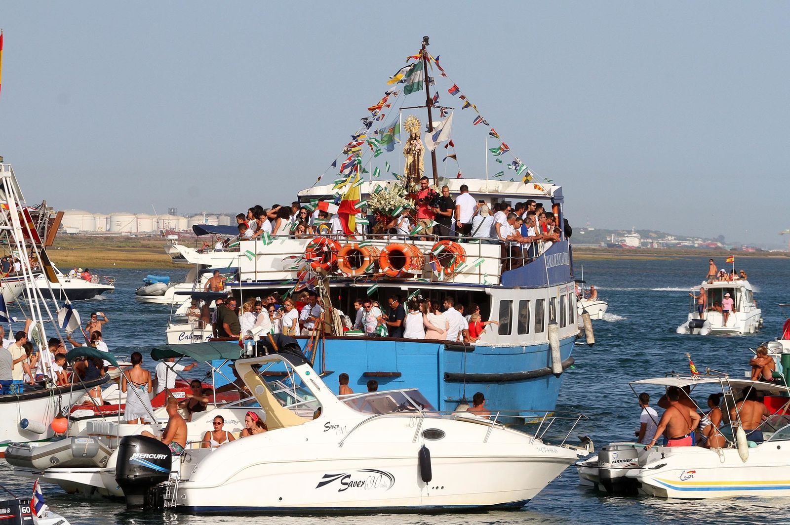 Imágenes de la procesión de la Virgen del Carmen en Punta Umbría