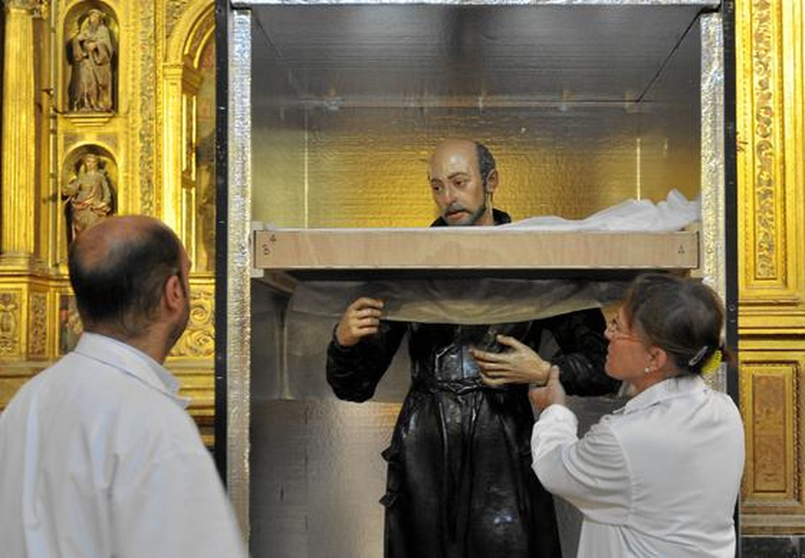 La talla de Martínez Montañez, que representa a San Ignacio (1610), regresa a la Iglesia de la Anunciación.

Foto: Manuel Gómez