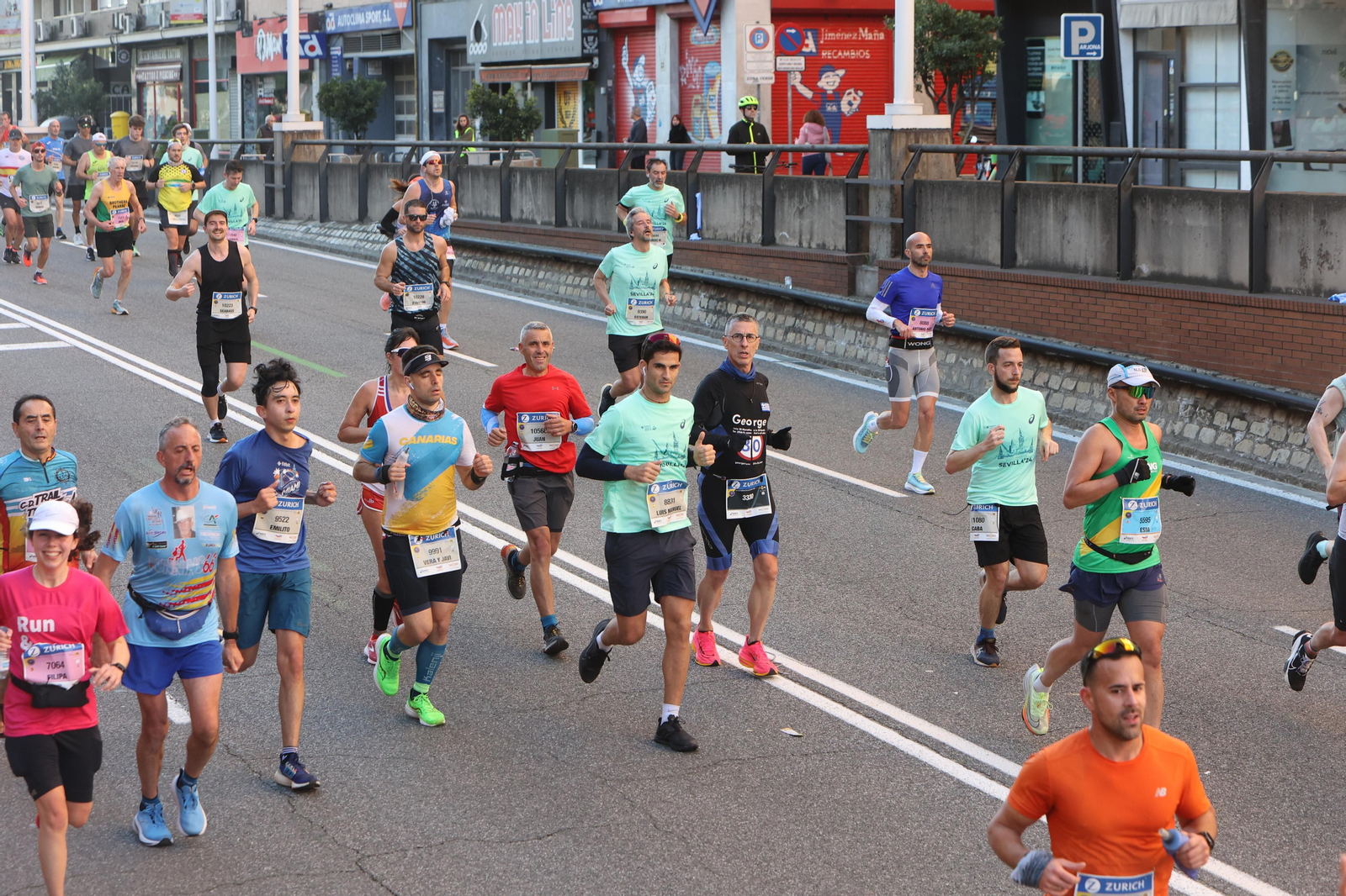 Búscate en la Zurich maratón de Sevilla