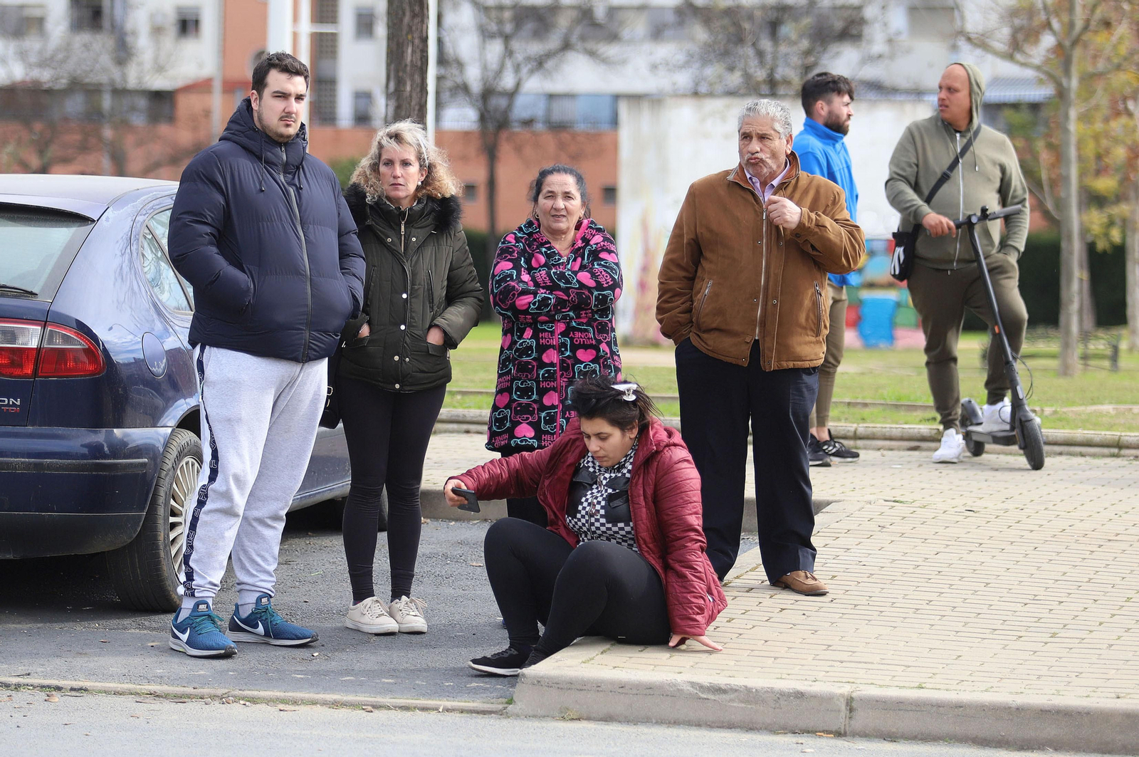 Imágenes del atrincherado que amenazaba con hacer estallar una bombona en el Torrejón, Huelva