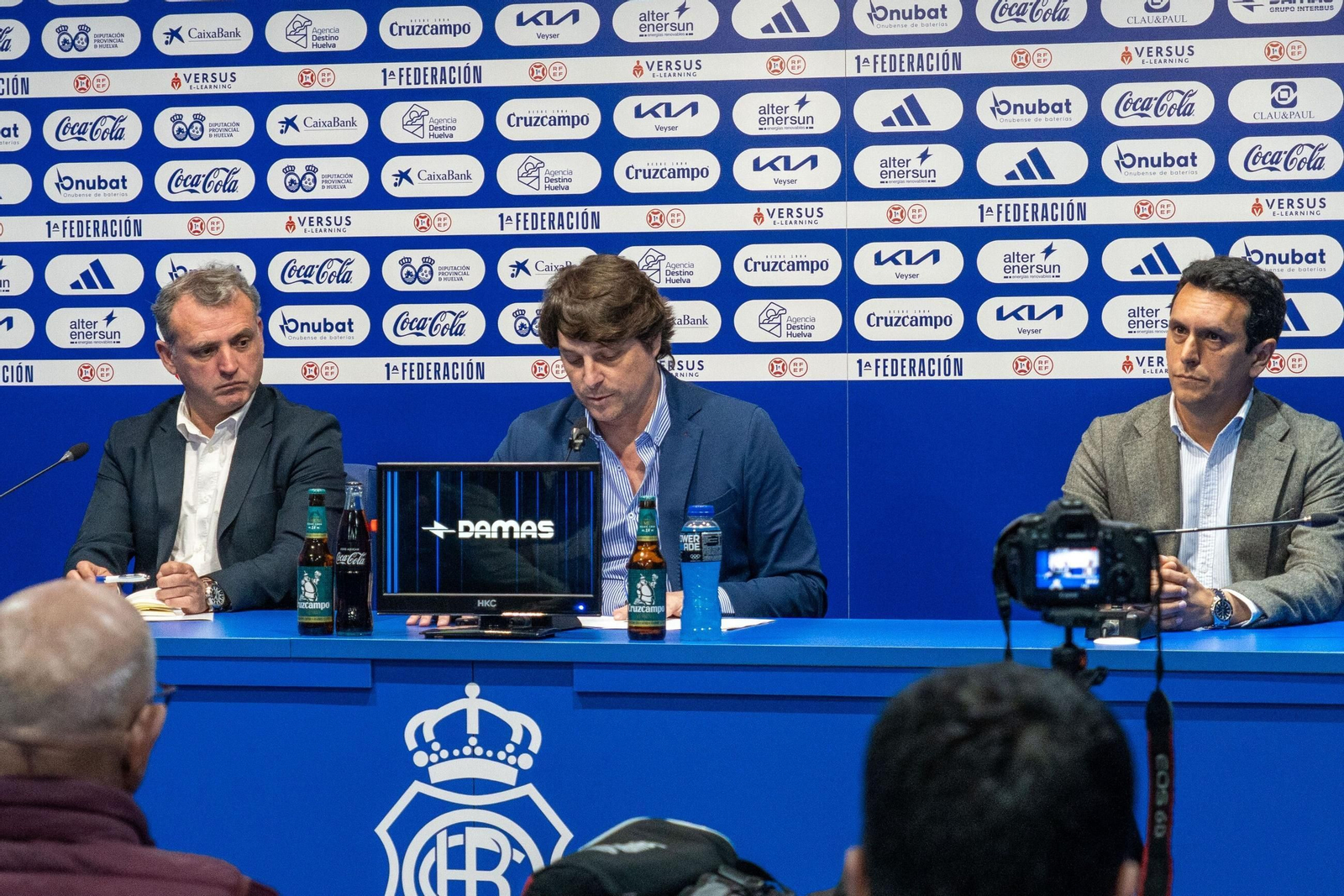 Un momento de la rueda de presa.