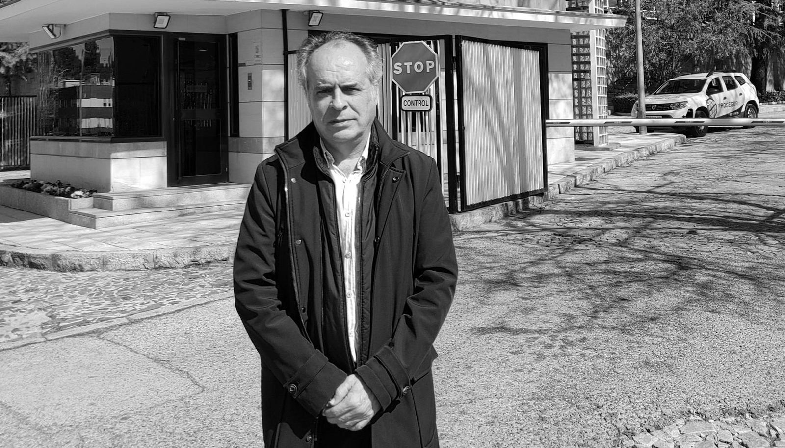 El doctor Francisco Laynez Bretones en su etapa en el Hospital de Huércal Overa trató con vecinos de Palomares.