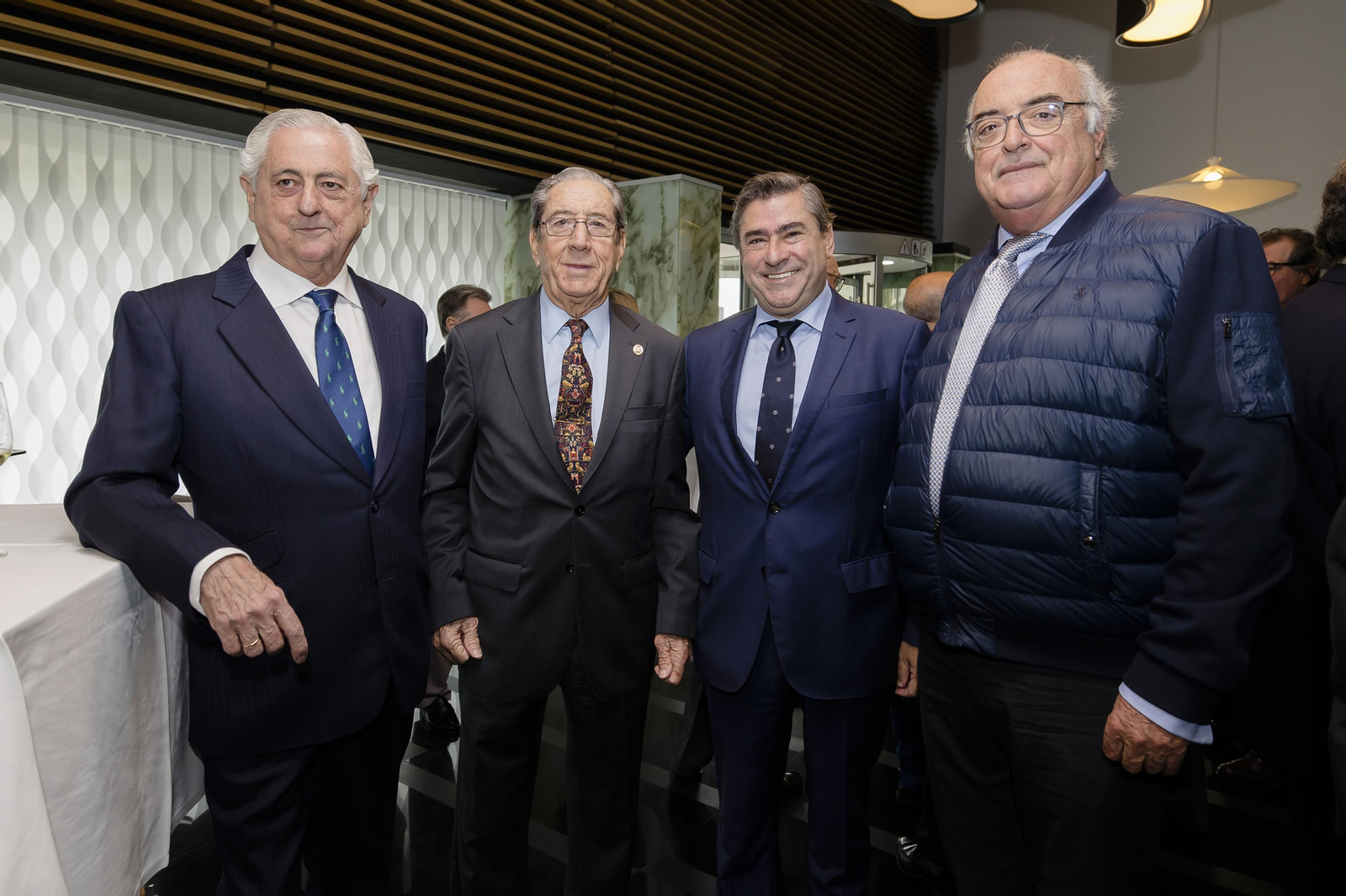 Las imágenes de la entrega del premio Federico Joly al abogado Pedro Pérez-Llorca Zamora