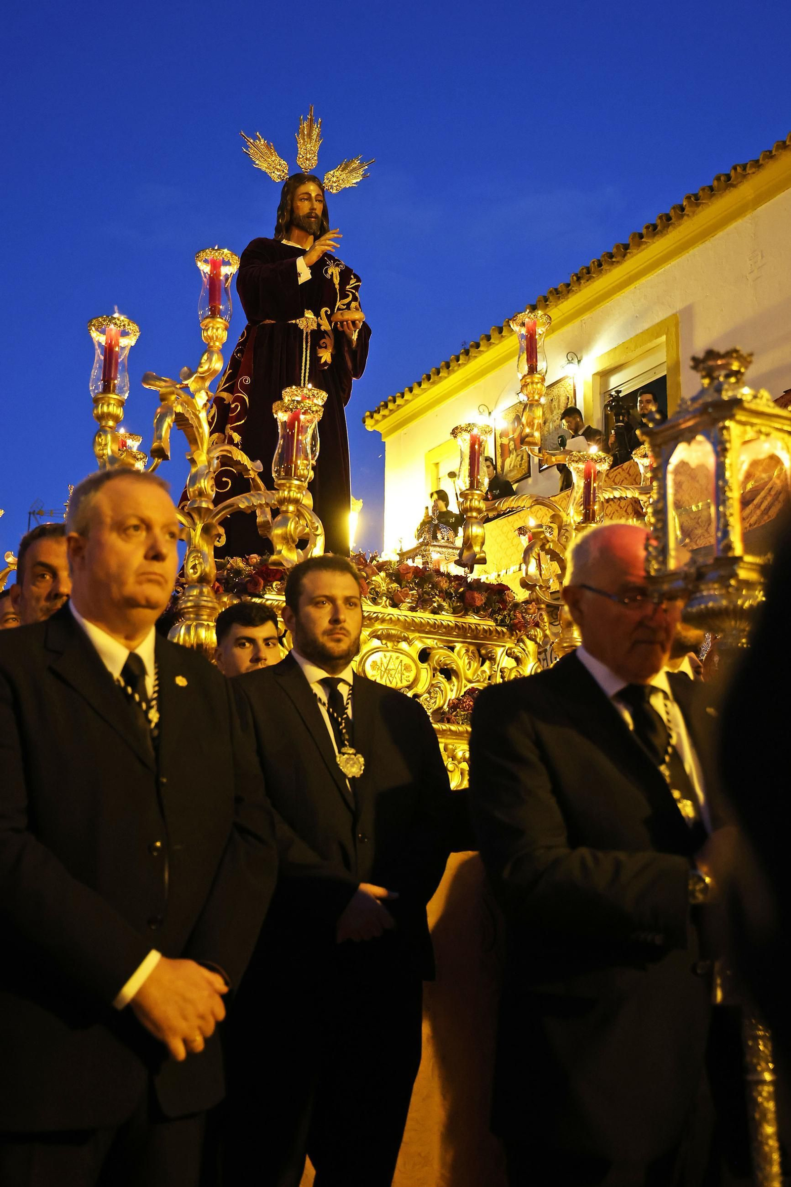 Imágenes del Vía Crucis del Consejo de Cofradías y Hermandades de Huelva