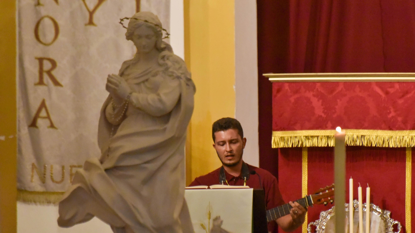 Las fotos de la perigrinacion religiosa  Madre Ven en la Iglesia de La Palma