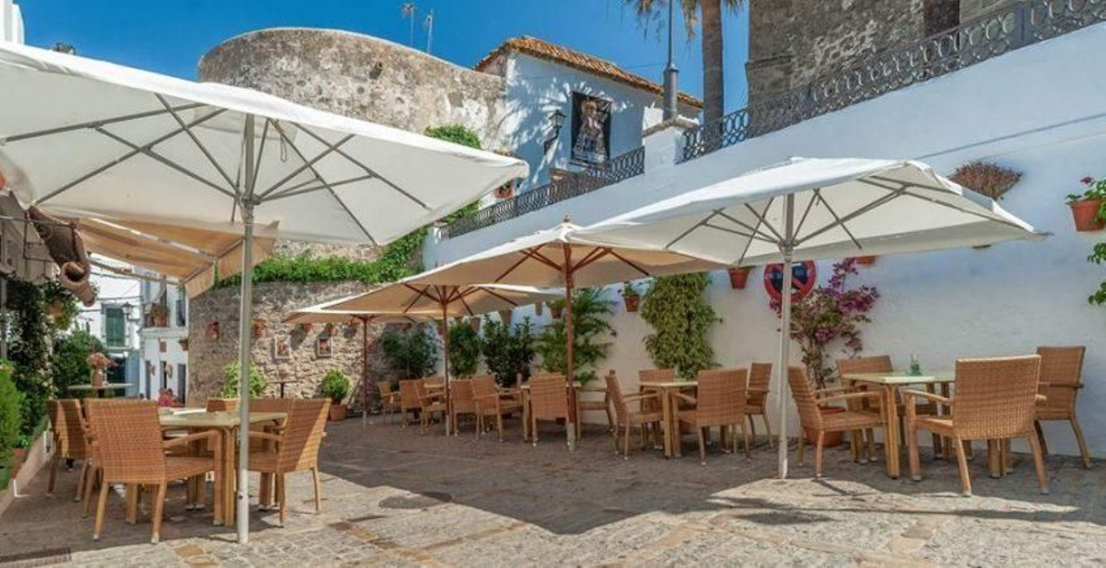 10 bares con terraza para comer en la provincia de Cádiz