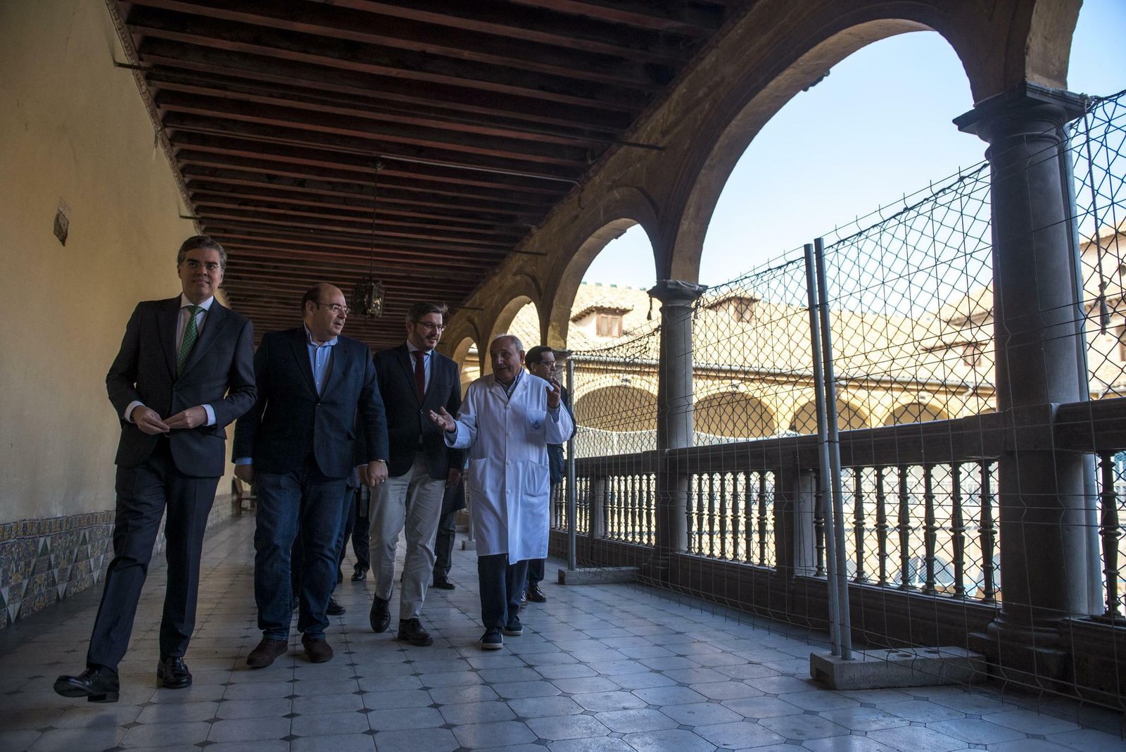 Sexto día de campaña en Granada: de la ausencia de Errejón a la visita del PP a San Juan de Dios