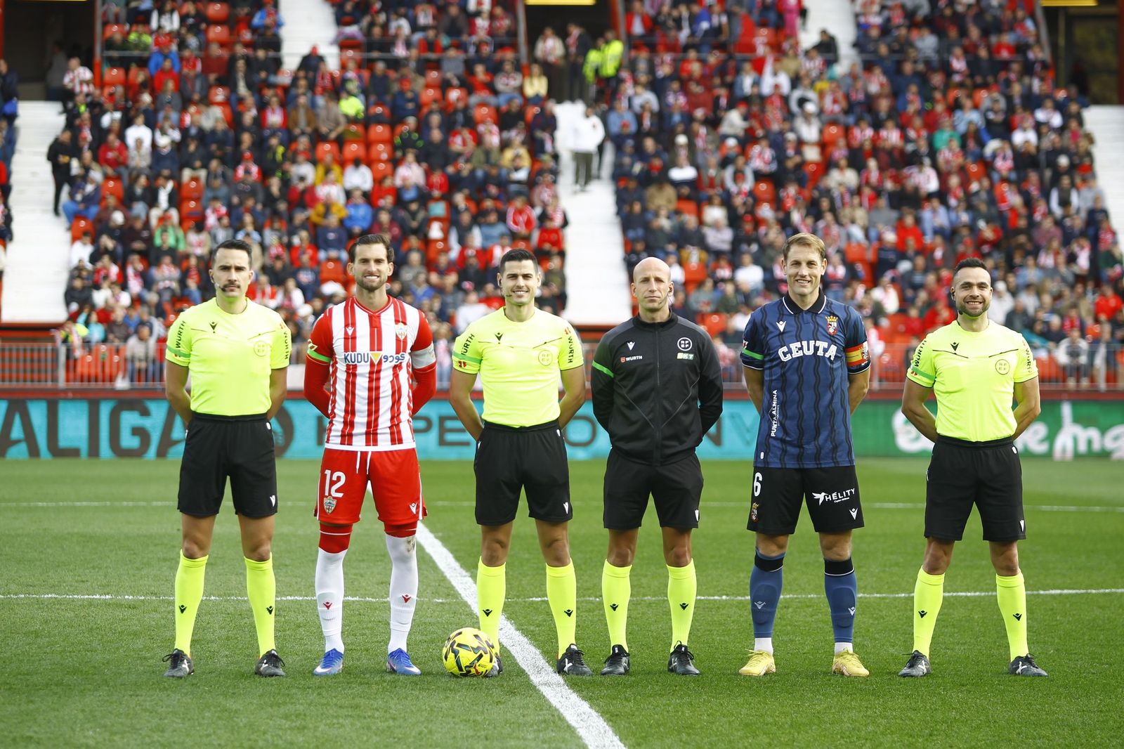 Las imágenes del partido U.D. Almería - A.D. Ceuta
