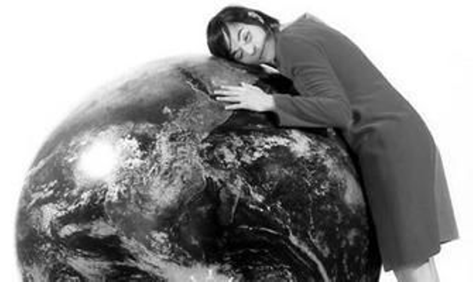 1. Merche Corisco inaugurará esta noche, a las 23.00 horas, la serie de encuentros con cantautores programados por La casa de la bombilla verde  2. Kino Maján protagonizará la próxima cita, el 5 de diciembre, en el café bodegón El Poeta  3. Paco Cifuentes, otro de los nombres convocados 3. Javier Ruibal formará parte del programa del I Encuentro de la Canción de Autor, previsto para el primer fin de semana del mes de junio