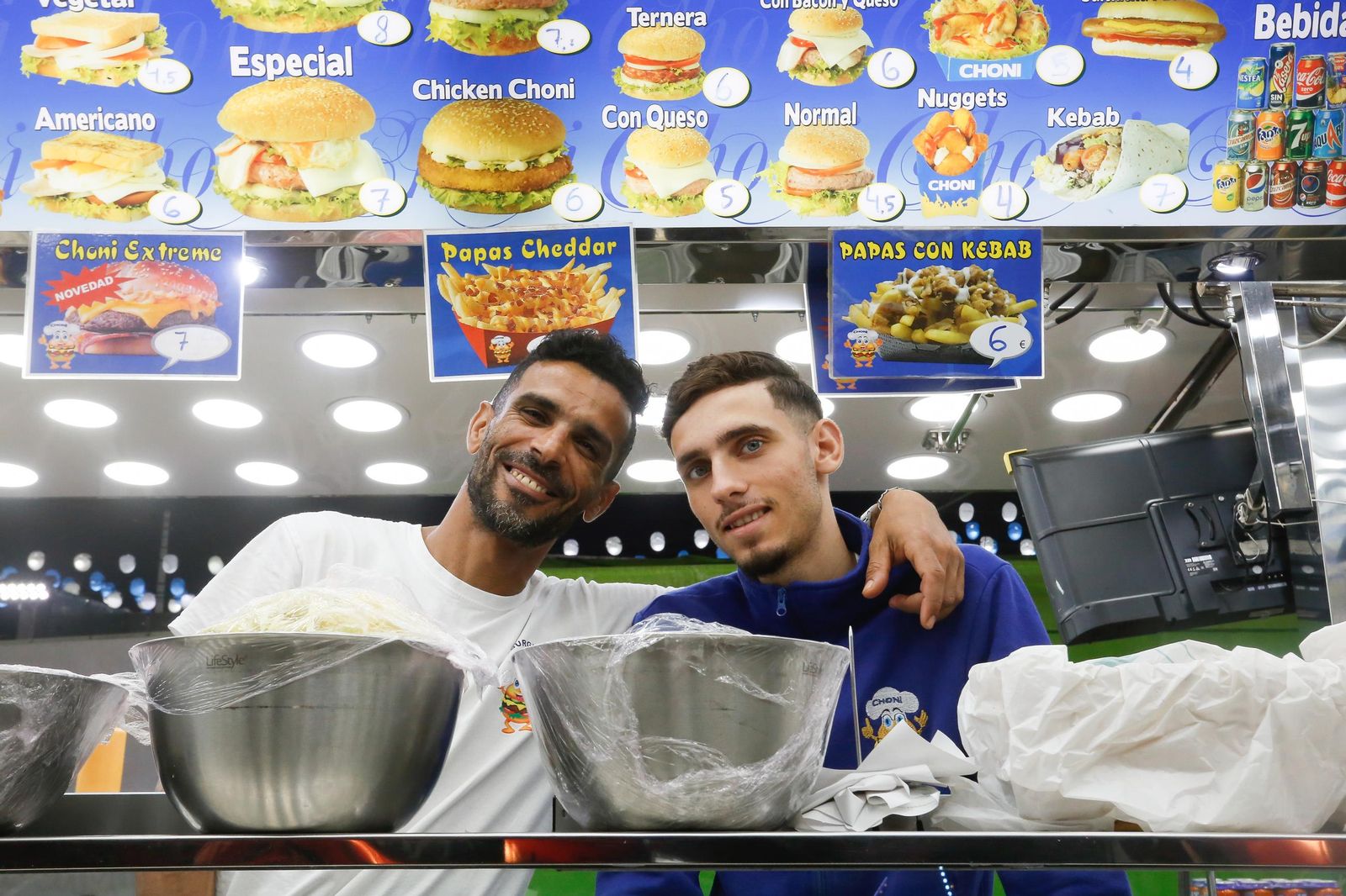 Búscate en las fotos del jueves en la Feria de La Línea