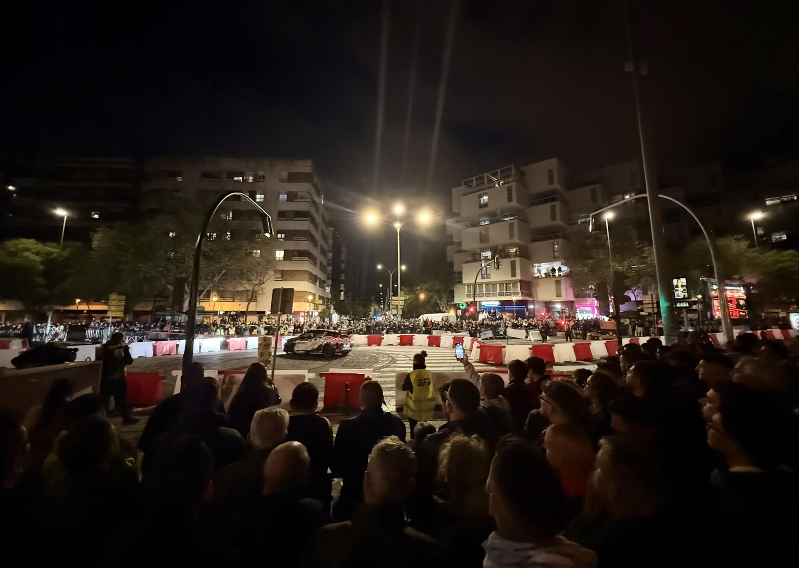 Las mejores fotos del espectacular tramo urbano del Rallye Sierra Morena 2025