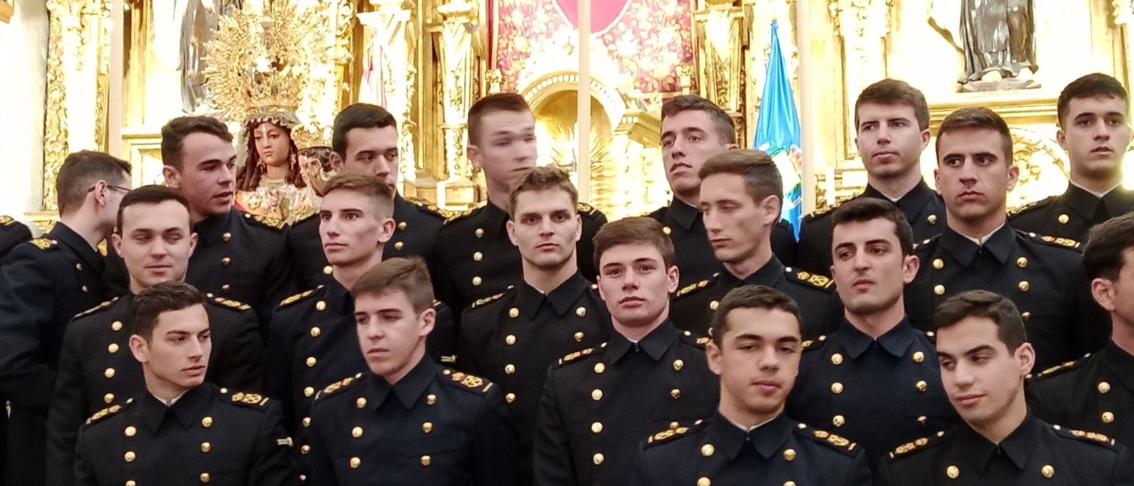 Así ha sido la despedida de los guardiamarinas de la Virgen del Carmen antes de embarcar en el 'Juan Sebastián de Elcano'