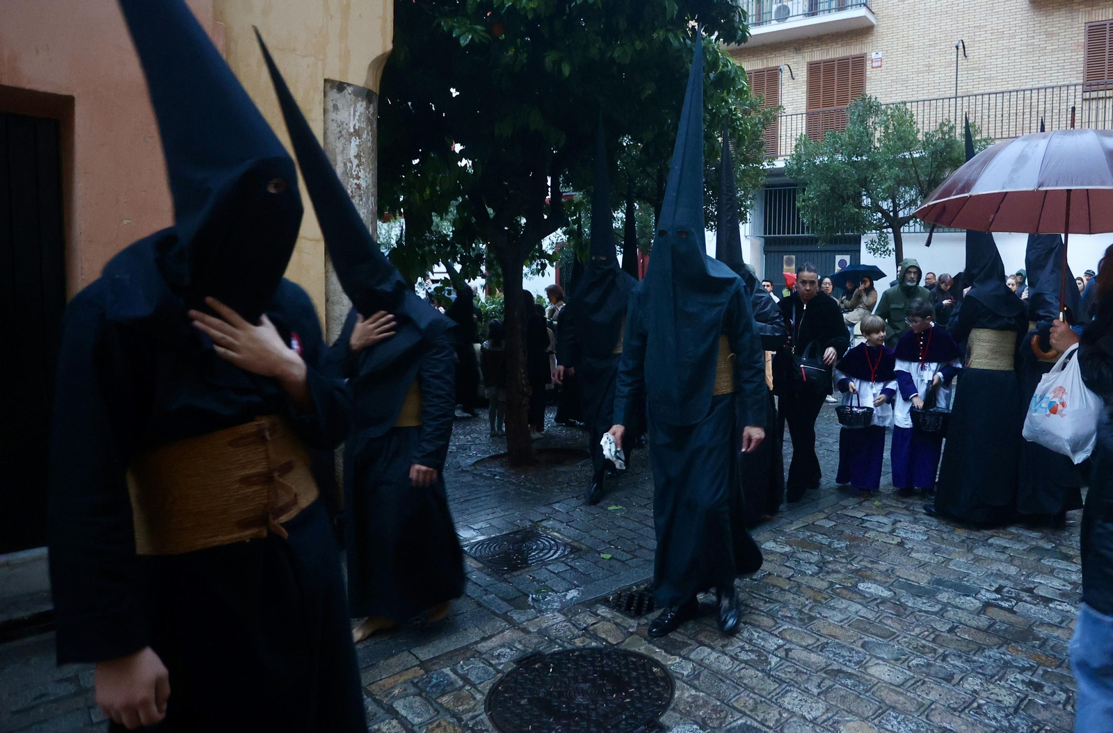Las imágenes de la hermandad de San Isidoro en la Semana Santa de Sevilla 2024