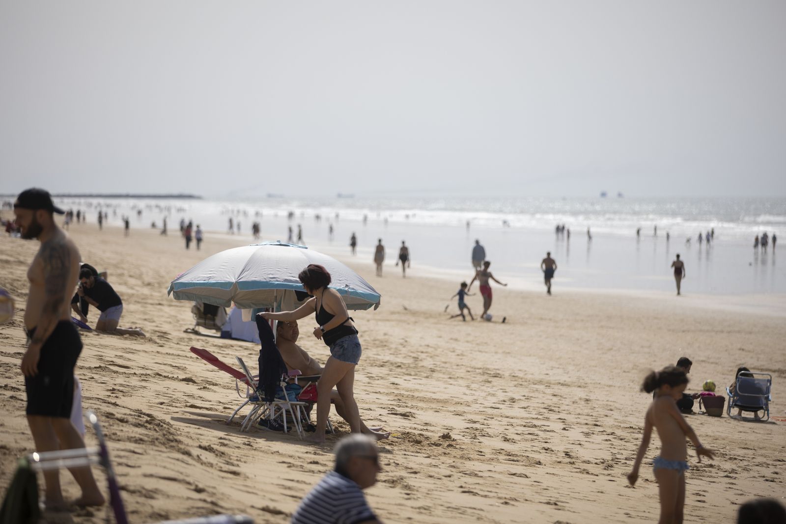 Imágenes del ambiente en las playas en este sábado 8 de abril