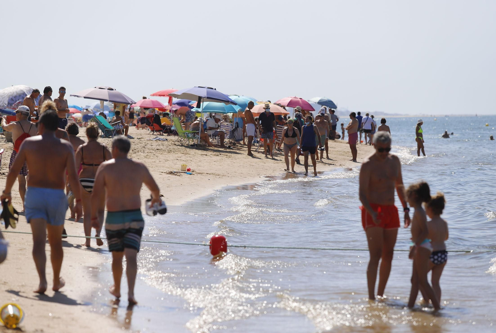 Imágenes de la jornada de playa en el Nuevo Portil