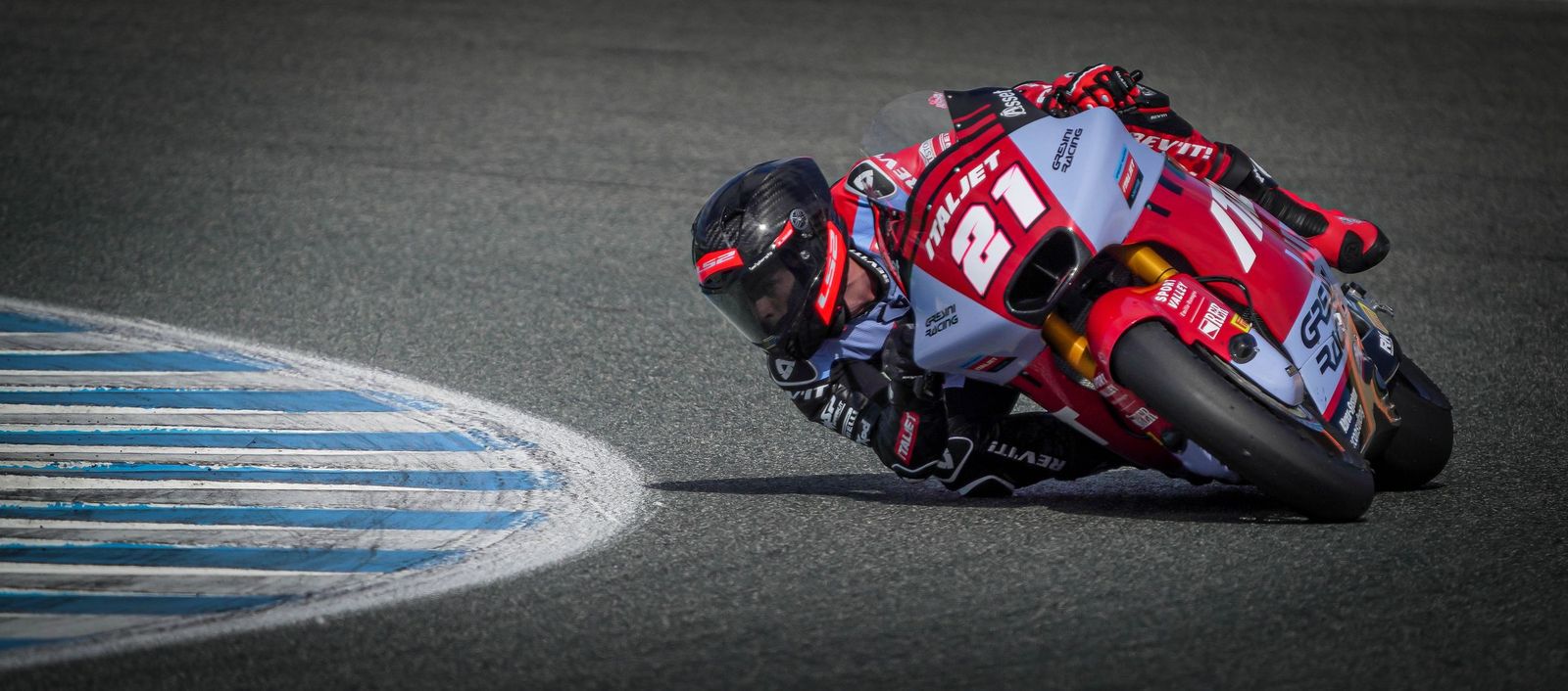 Imágenes de los Test de entrenamiento de Moto2 y Moto3 en el Circuito de Jerez