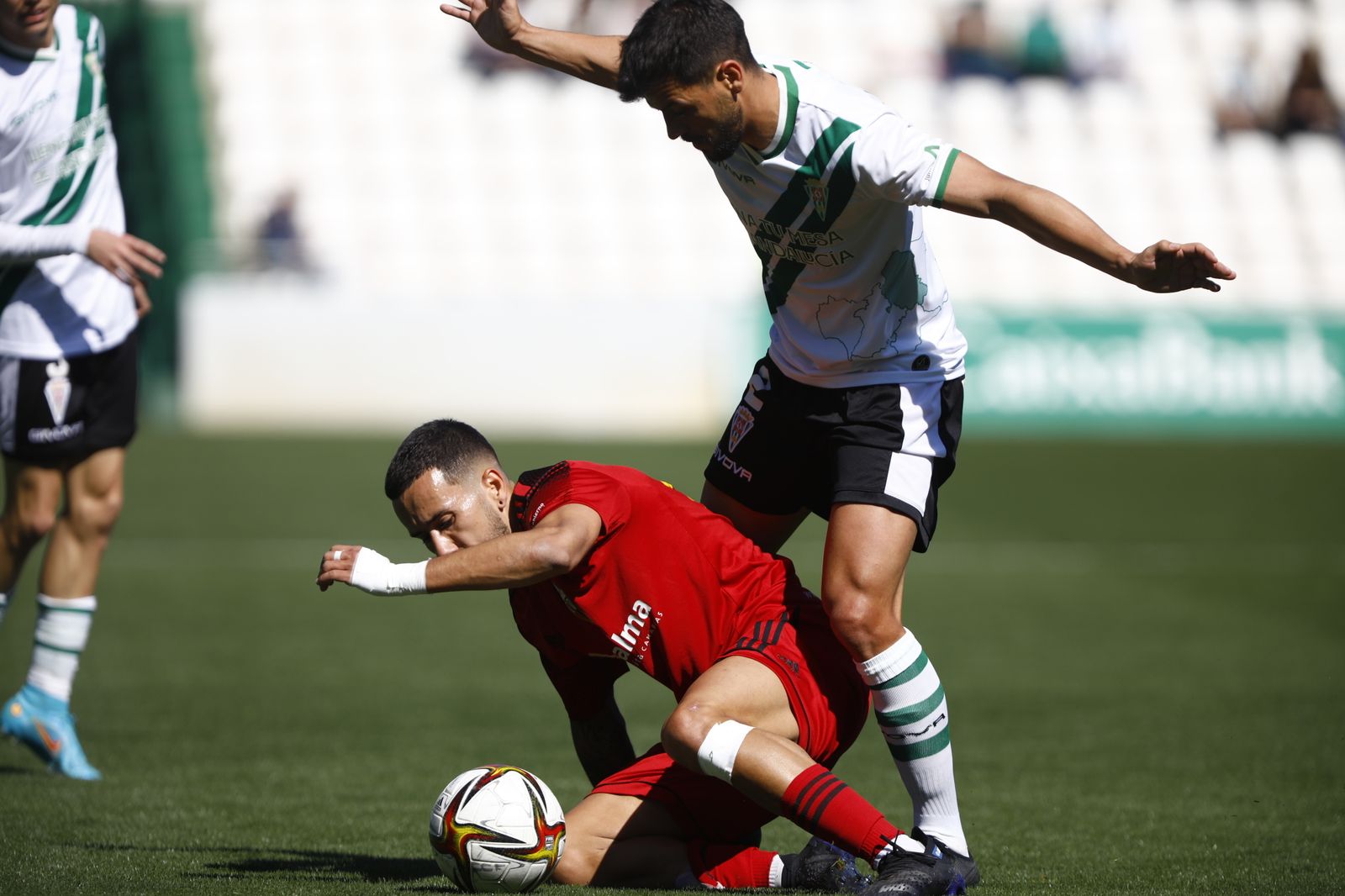 La victoria del Córdoba CF ante el Mensajero, en imágenes