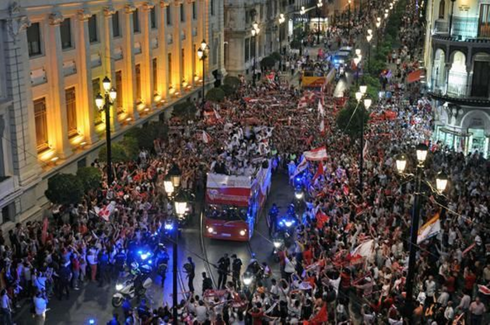 Ambiente general de la Avenida de la Constitución.

Foto: Manuel Gómez