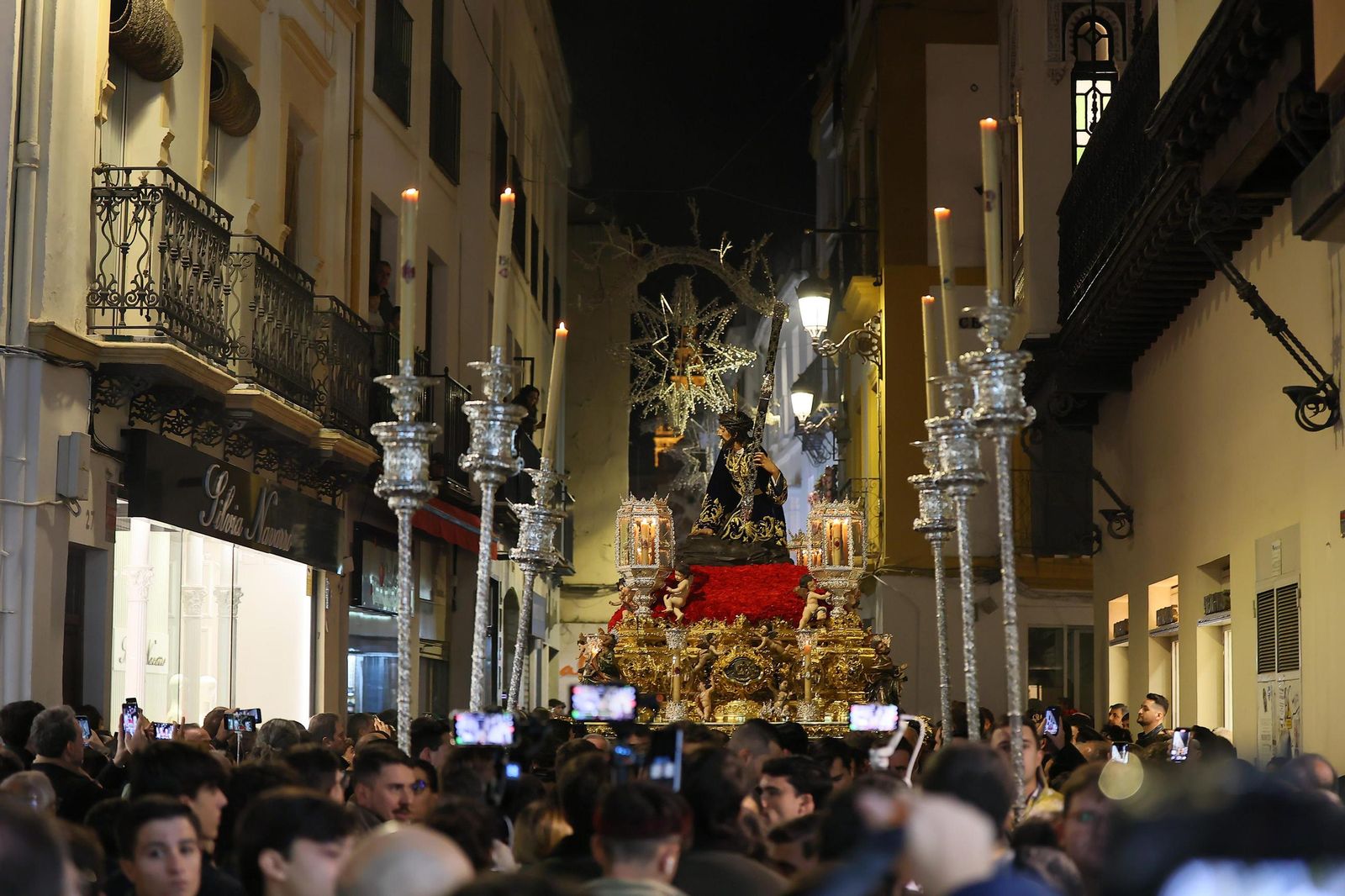 Las fotos de la salida extraordinaria de Nuestro Padre Jesús de las Penas