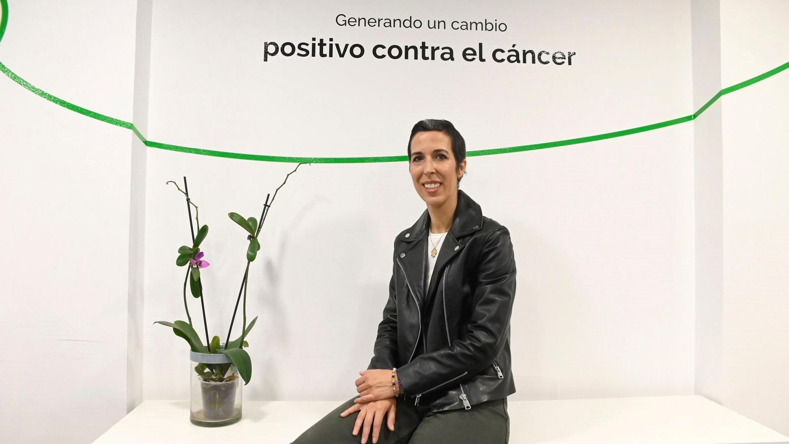 Leticia Sánchez, en la sede de la AECC en Córdoba.