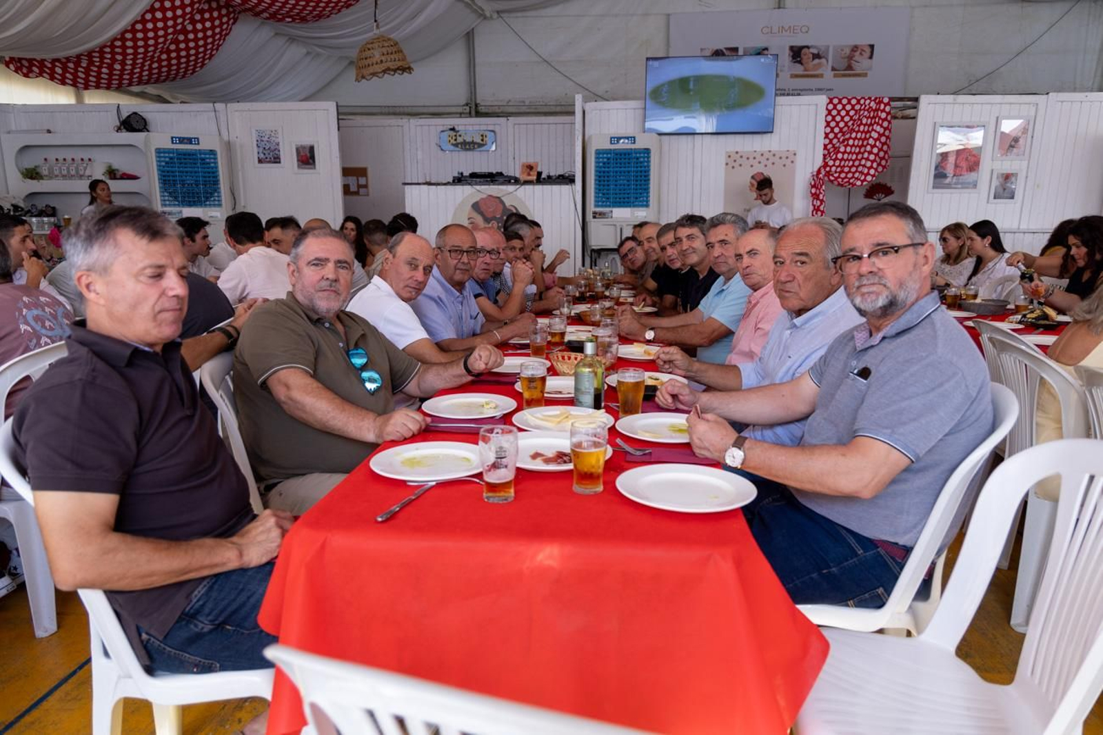 Las comidas de empresa se suceden en la Feria de San Lucas