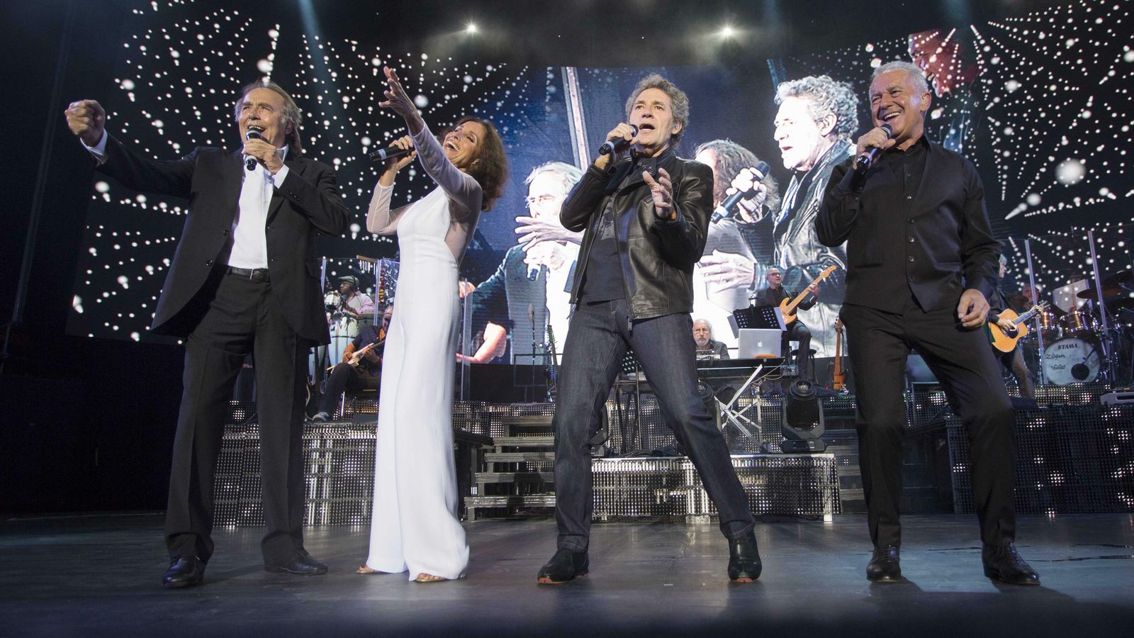 Víctor Manuel, Ana Belén, Miguel Ríos y Serrat en la gira 'El gusto es nuestro'.
