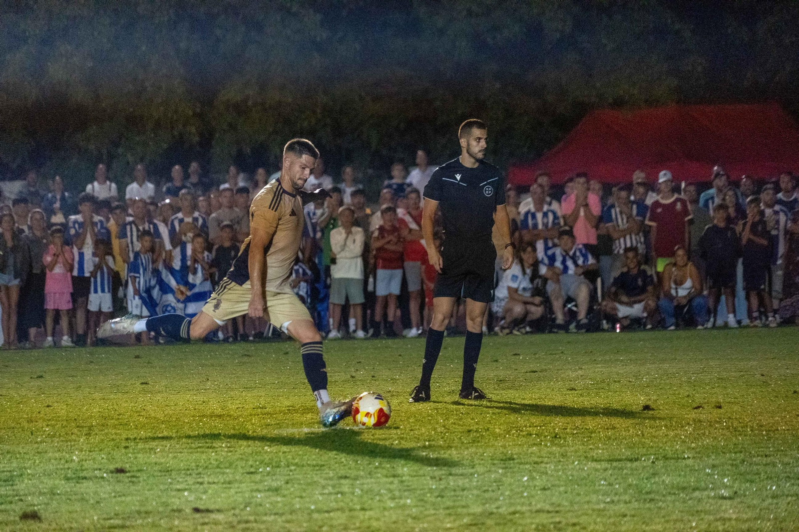 Imágenes del XXXIX Memorial Manuel González Rodríguez entre el Recreativo de Huelva - Sevilla Atlético