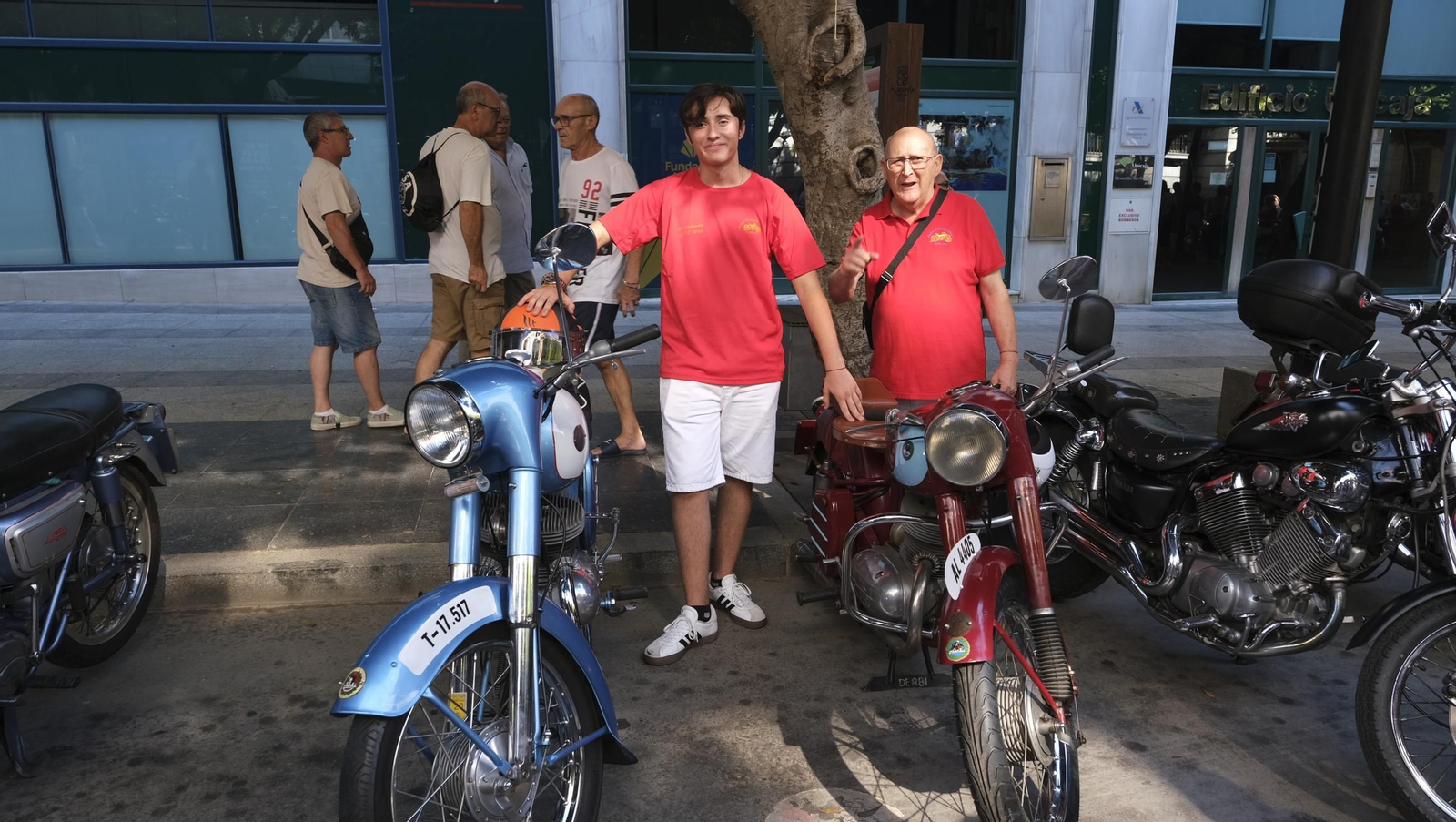 Exposición de Motos Antiguas de la Feria de Almería, en imágenes