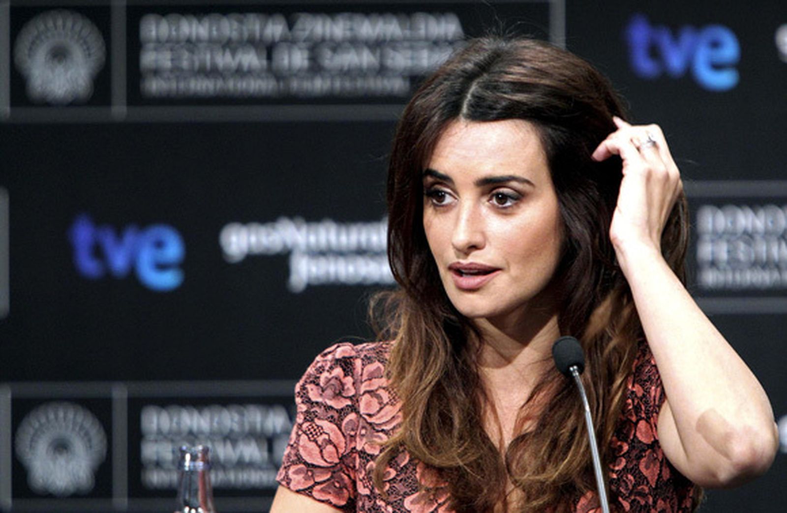 "Me preocupan más los recortes en educación que en el cine"