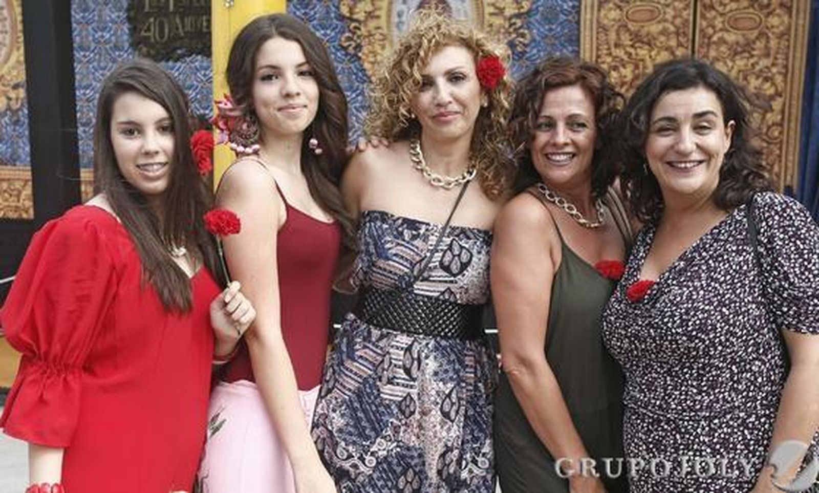 La Feria reúne a miles de personas en su jornada más esperada y en un año en el que se recuerda a Paco de Lucía

Foto: Erasmo Fenoy