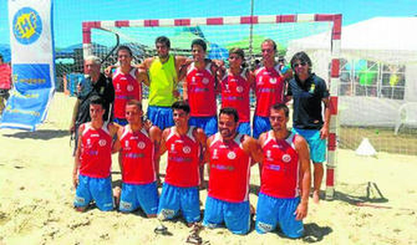 El BM Playa Barbate, en el Trofeo Carranza de este año.