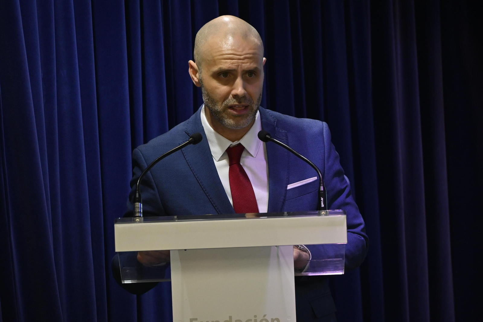 Entrega del Premio Gota a Gota a las Hermanas de la Cruz, en imágenes