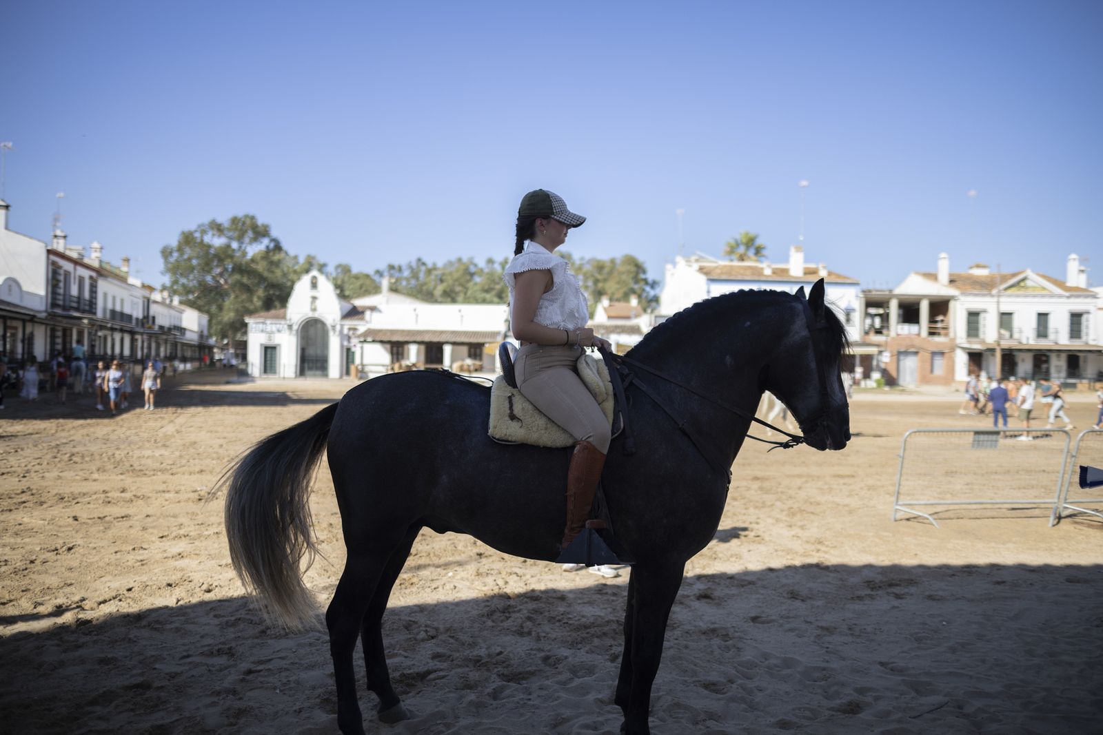 Ambiente del jueves 18 de agosto en la aldea de El Rocío durante el Rocío Chico