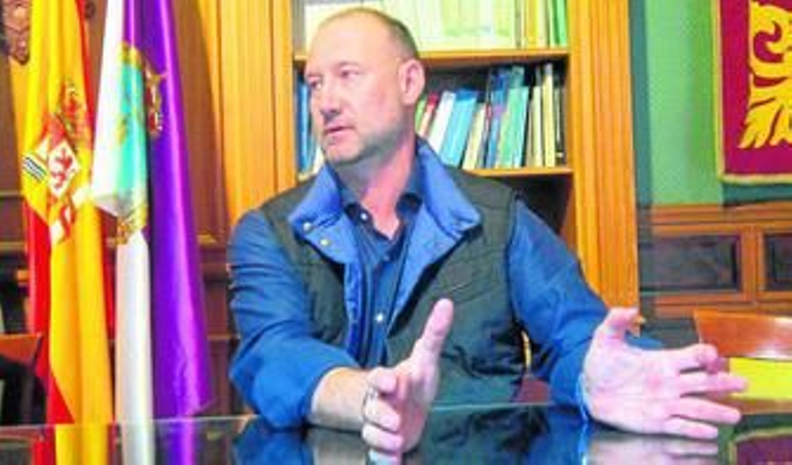 Los lojeños quedaron sorprendidos de las técnicas que relató Pedro García en el marco de la sesión 'Aprender a Educar'.