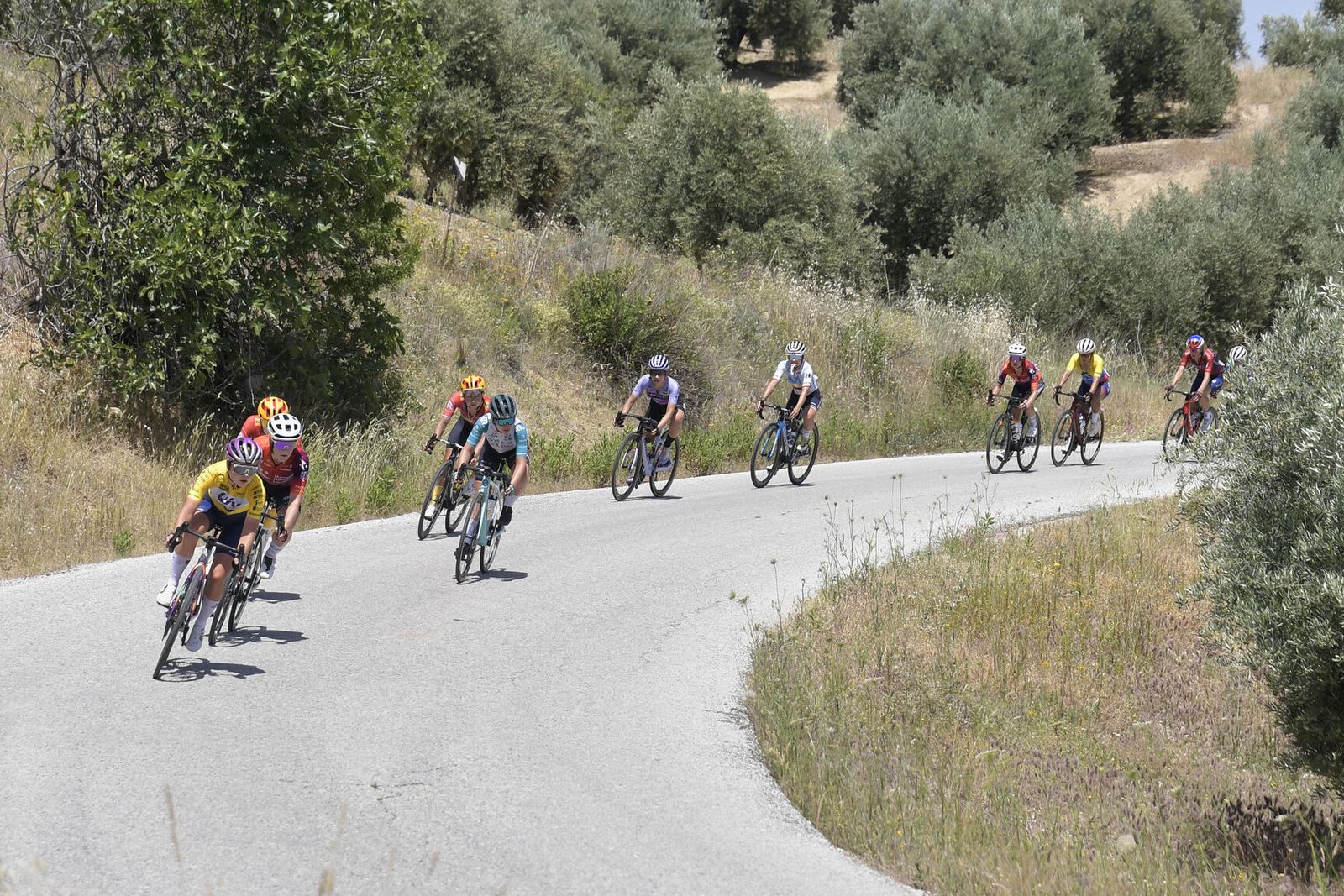 Las mejores imágenes de la segunda etapa de la Vuelta Andalucía Elite Women