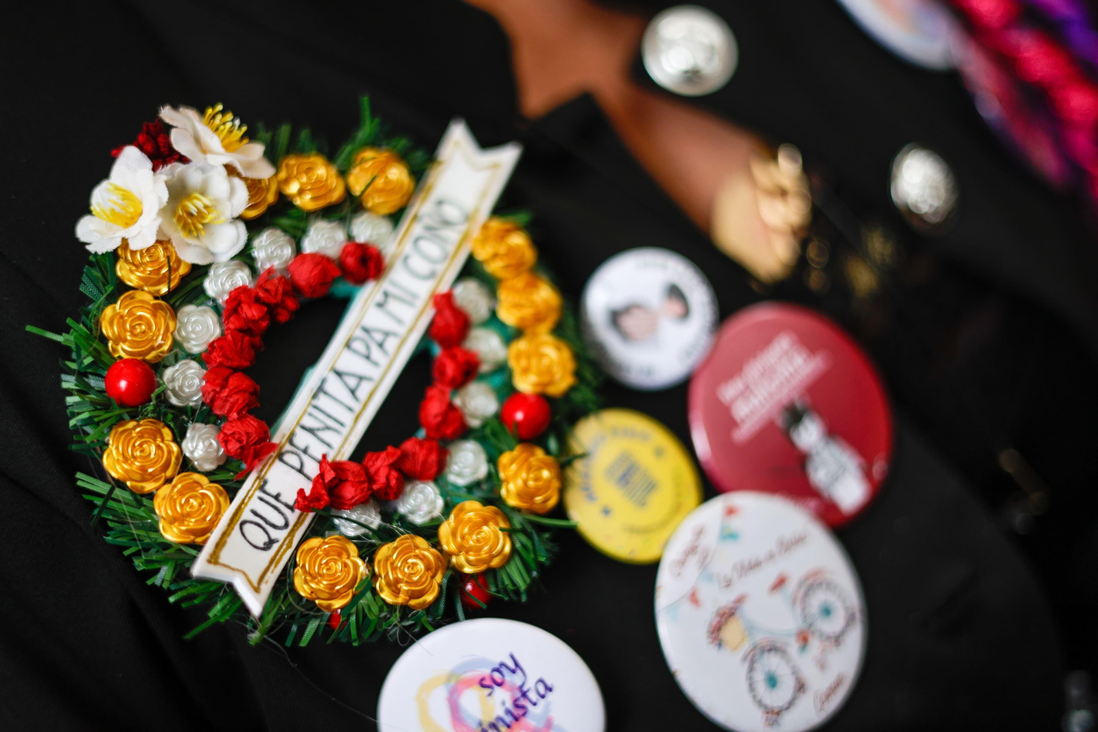 Las mejores imágenes de un Lunes de Coros pasado por agua en el Carnaval de Cádiz 2024