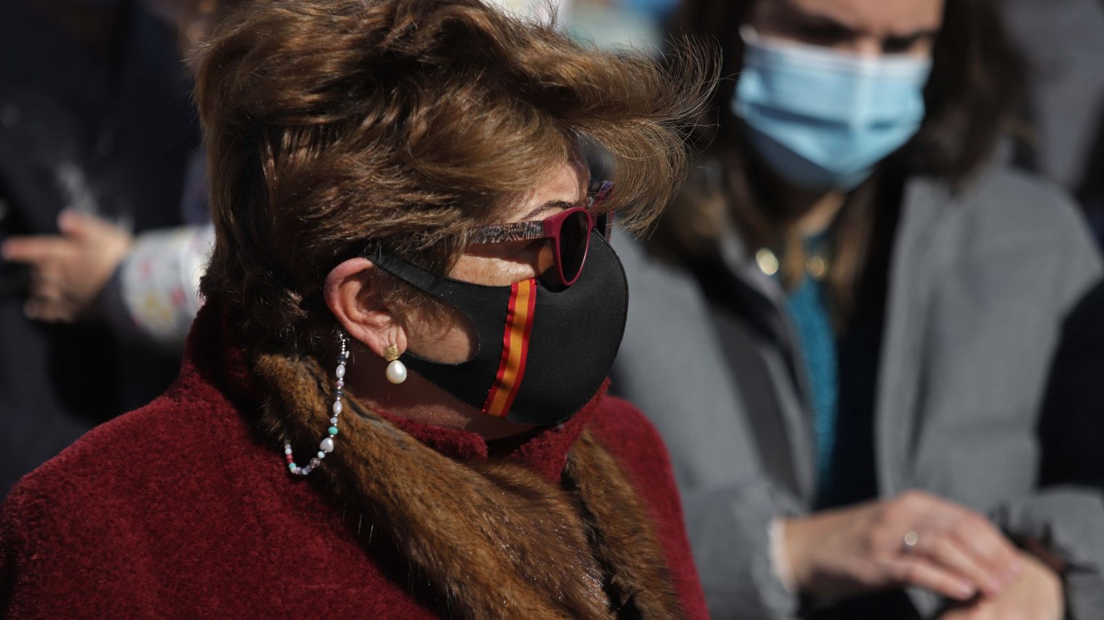 Fotos del izado de la bandera de España en La Línea