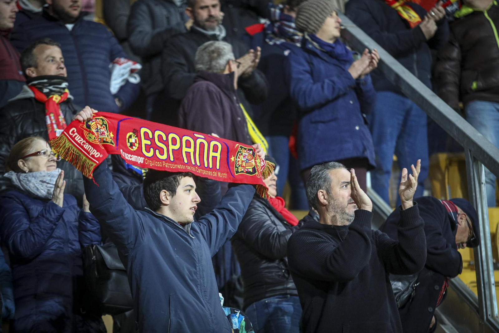 Las imágenes del España-Malta en Cádiz