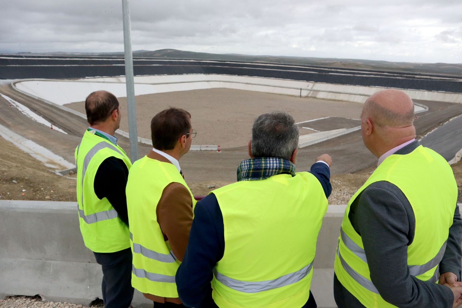 Visita al área de vertido del Complejo Medioambiental de Montalbán.