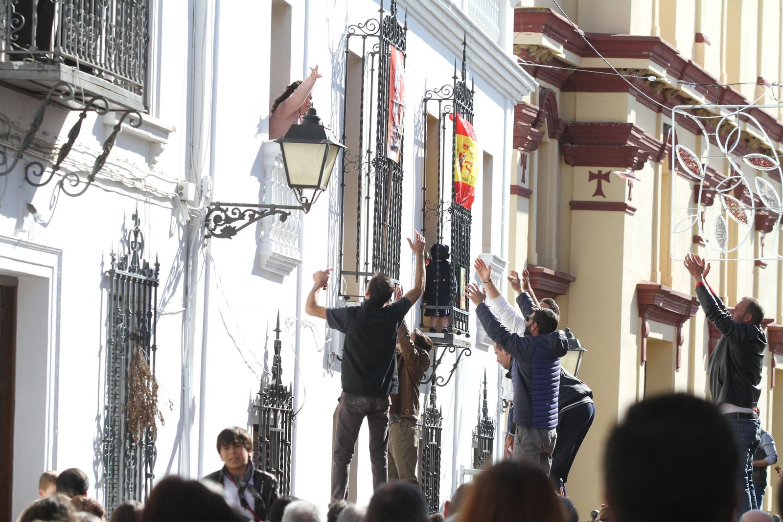 Imágenes de las tiradas en honor a San Antonio Abad en Trigueros