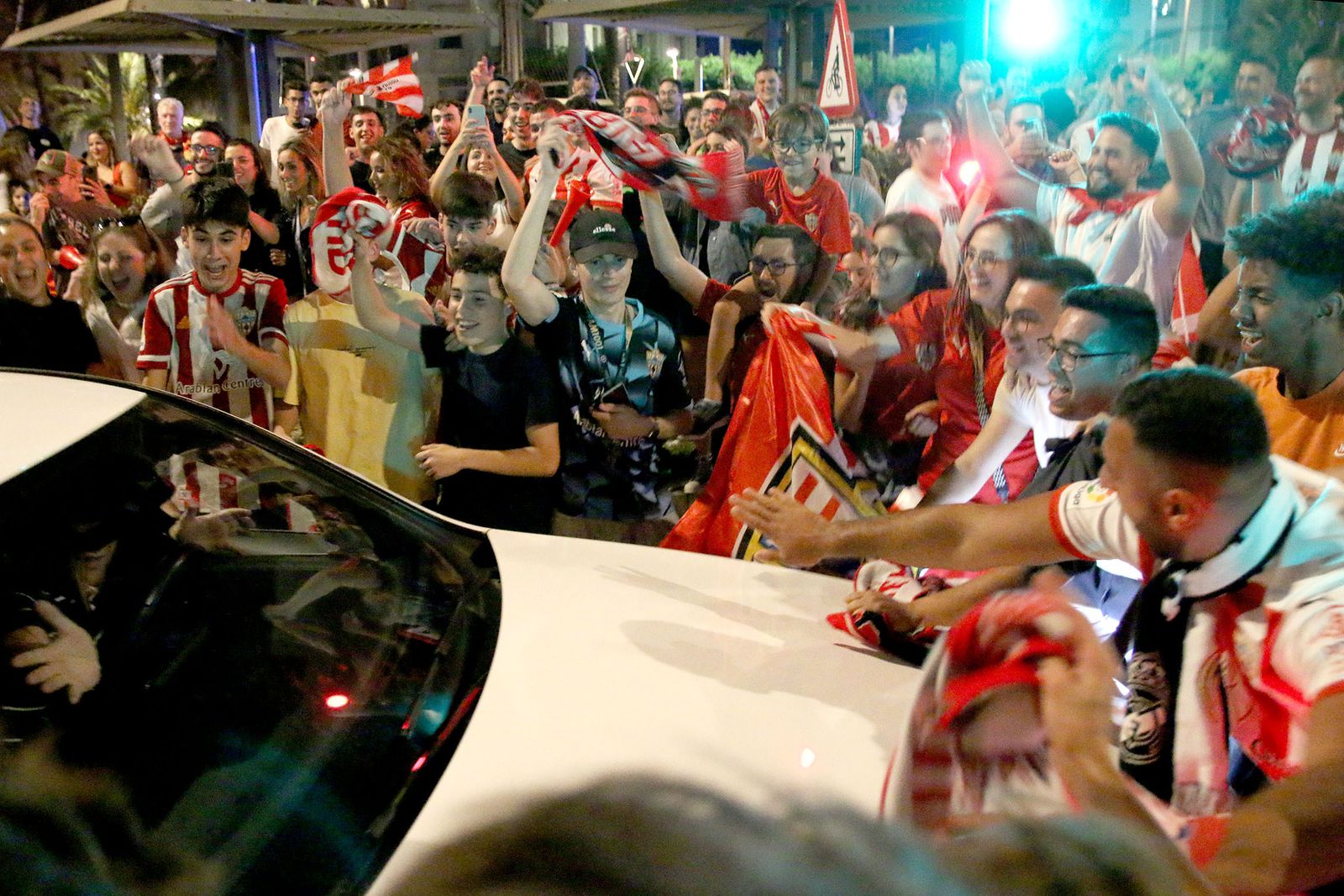 Las imágenes de la celebración del ascenso del Almería en la Plaza de las Velas