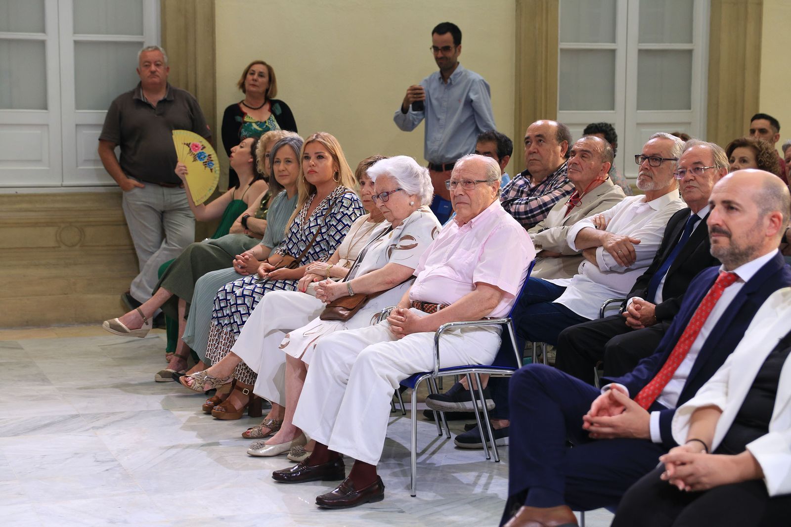 Presentación del libro del centenario del Santo Entierro