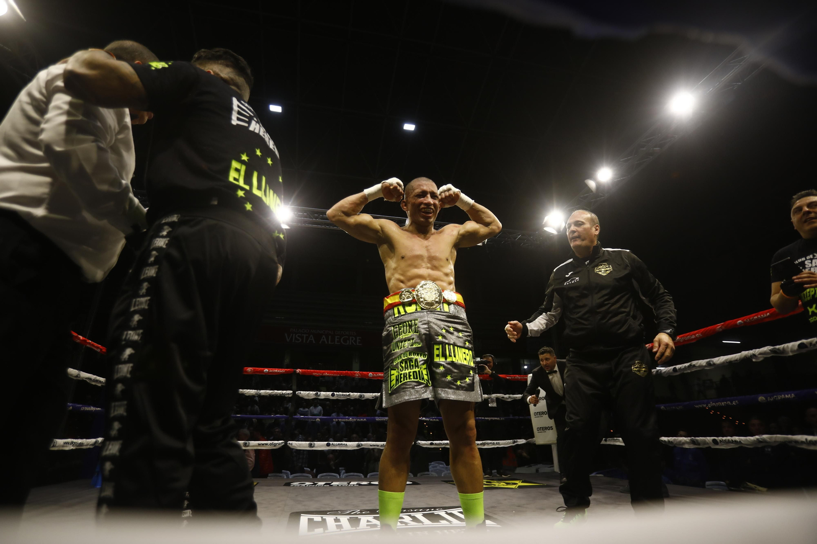 Las imágenes del combate entre José Luis Navarro Jr y Ronny Landaeta en Córdoba