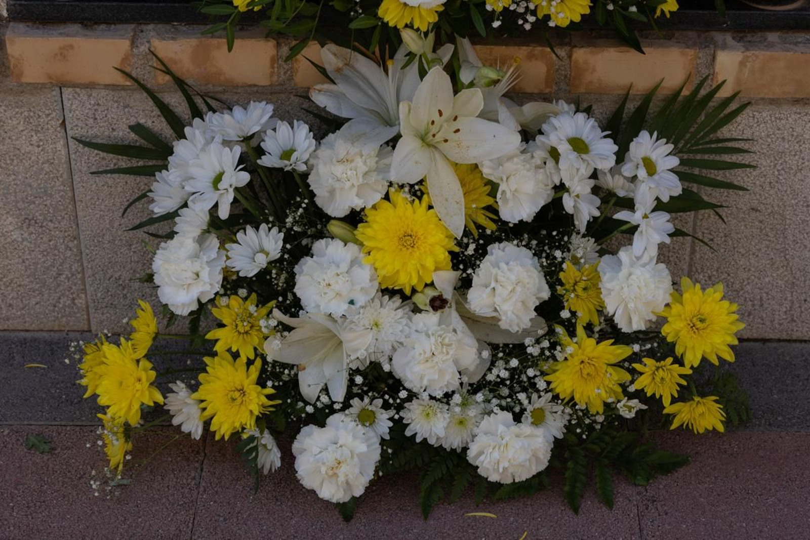 Día de Los Santos en el cementerio de San Fernando y San Eufrasio de Jaén, en imágenes