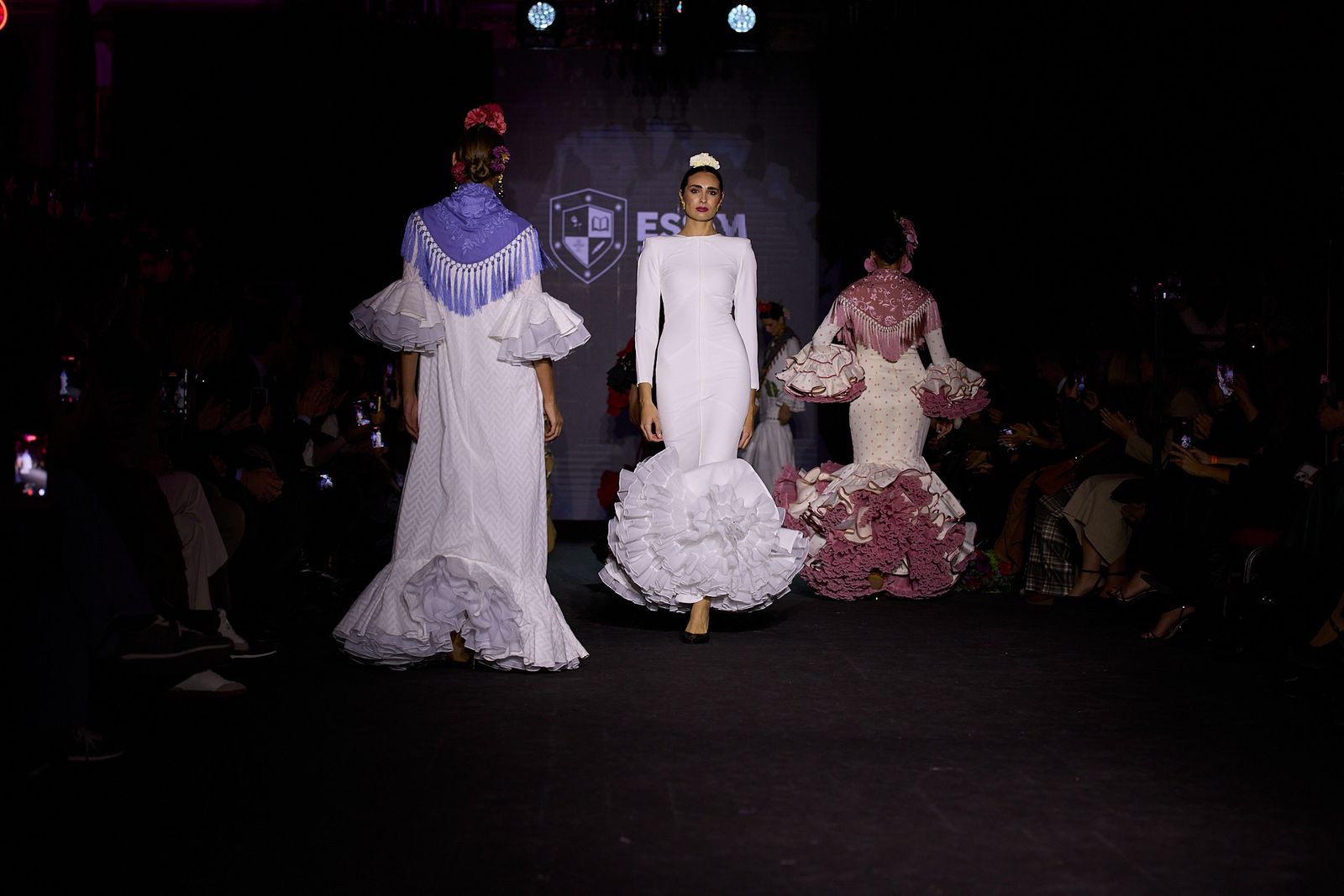 El desfile de Cátedra Internacional de Moda Flamenca Flamentex en We Love Flamenco 2026, todas las fotos